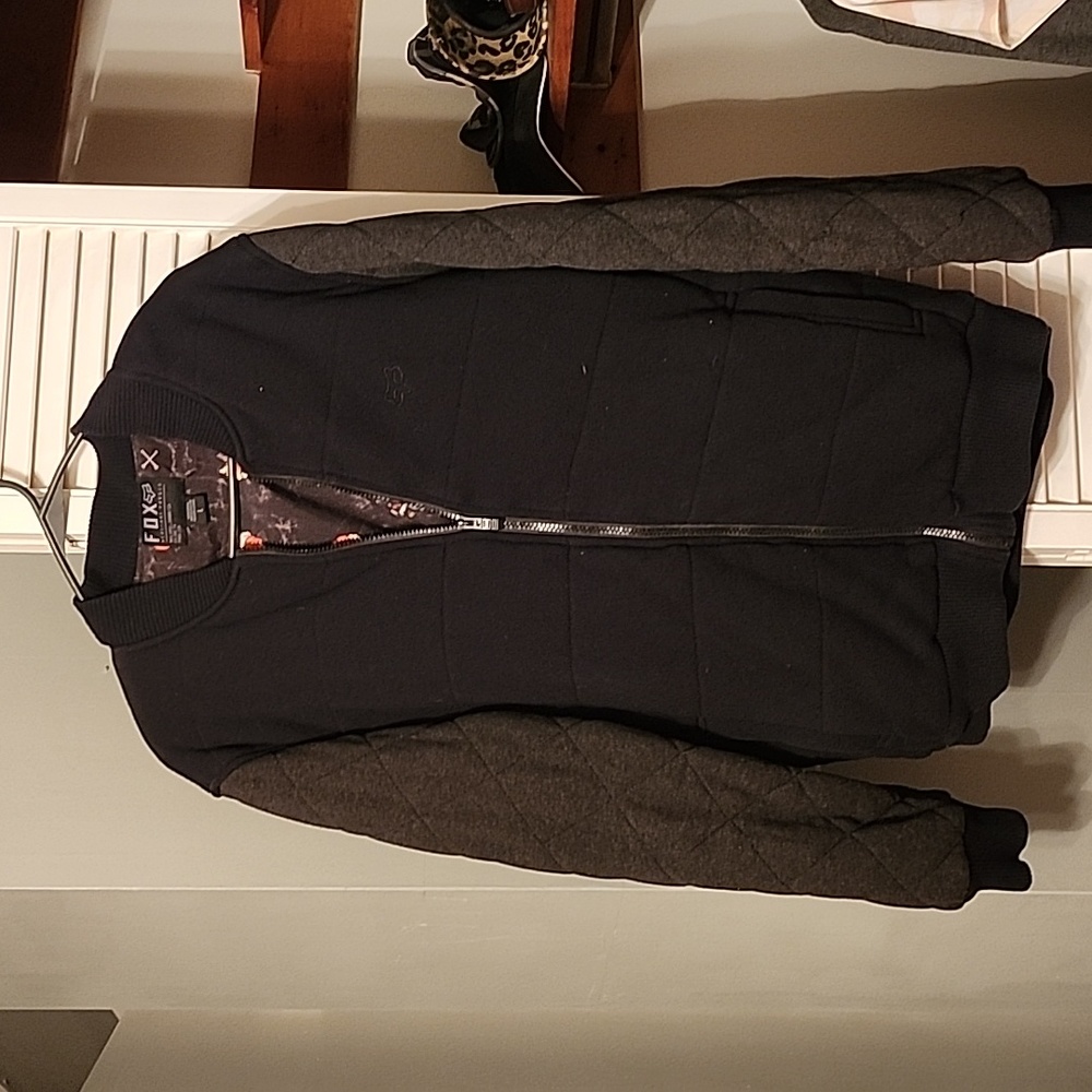 Fox zip up L